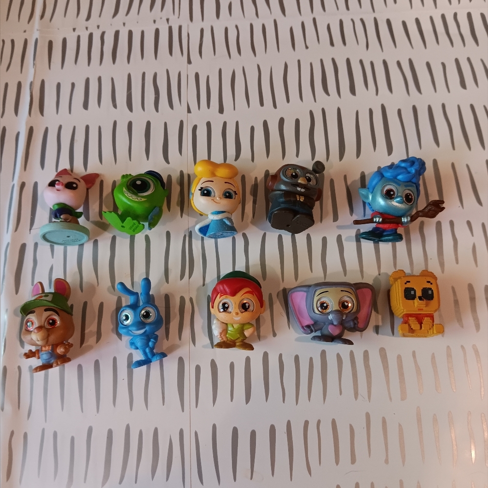 A Small Lot Of Disney Doorables